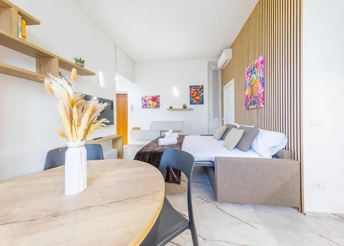 Luna Apartment, Luxurious 1bdr In The Center, Wifi * Milano