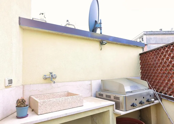 Porta Venezia M1 Cozy Rooftop Apartamento