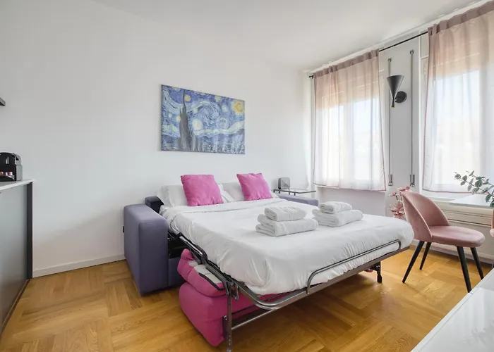 Just Urban - Stylish One-bedroom Near The Duomo Apartman *