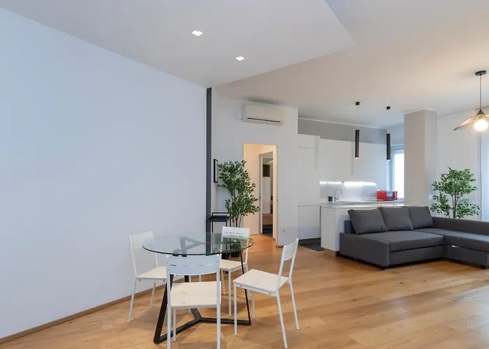 I-host - Bronzino 7 * Milano