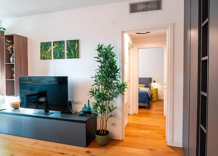 Crespi Terrace, Private Parking, A Few Steps From The Metro