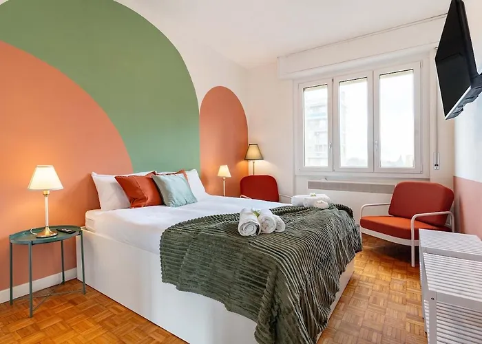 S&m Apartments- Urban Stripes 2 Bedrooms Near Underground M2 And Navigli Apartmán