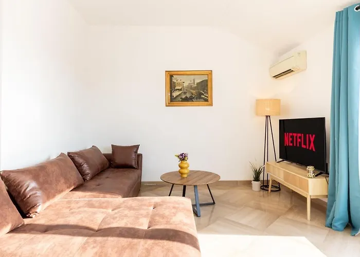 Duomo 7 Min - Panoramic Terrace & Two Bedrooms Apartamento *