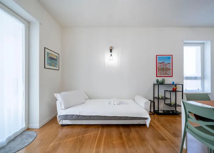 Elegant And Modern In * Milan