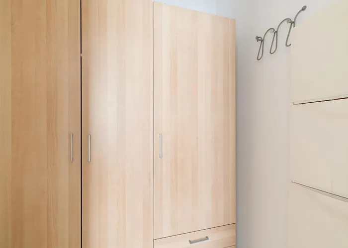 Apartamento Guesthost - Modern Flat Near Darsena *