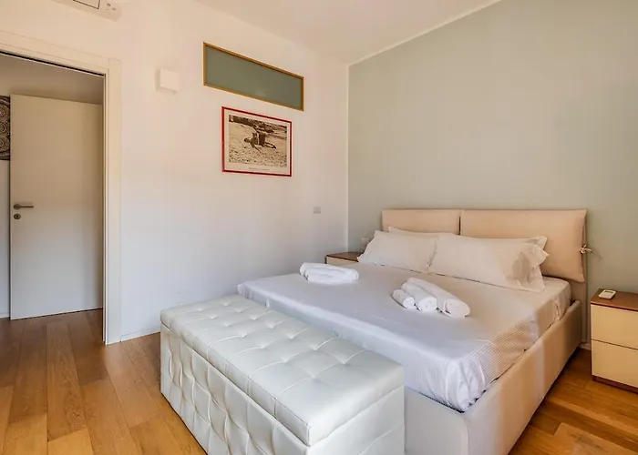 Porta Venezia Charme-2km From Centrale-15' Airport