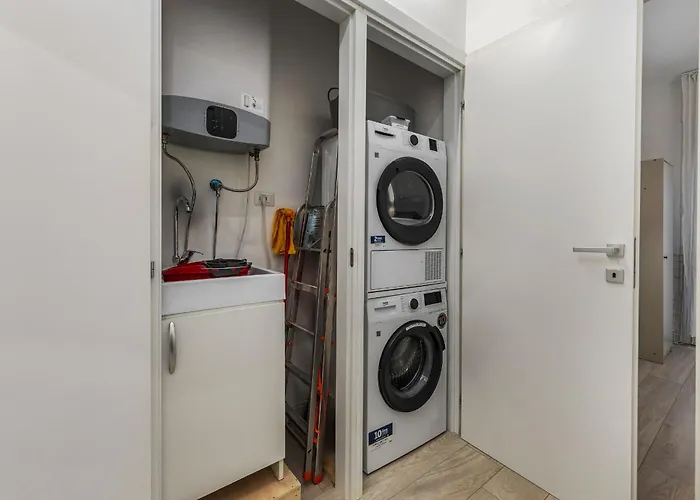 아파트 4 Min To Metro - 8 Min To Lin Airport - Area