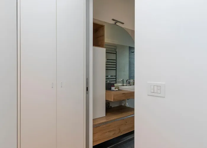 I-host - Bronzino 7 Daire *