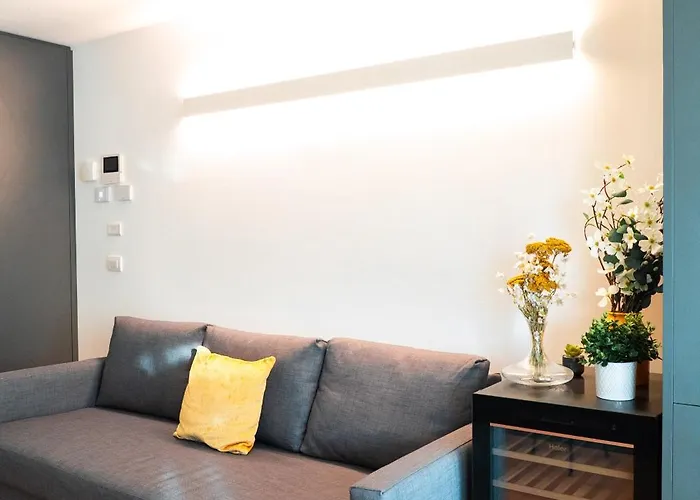 Crespi Terrace, Private Parking, A Few Steps From The Metro
