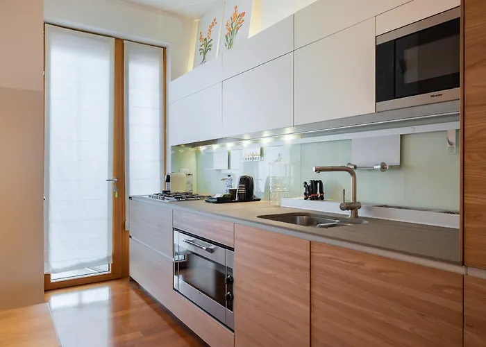 Luca Darsena Viale Papiniano Apartmán *