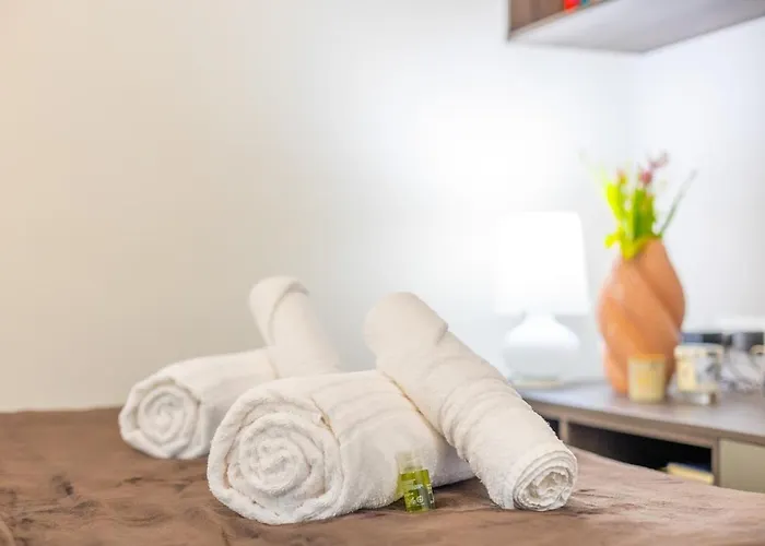 Elegant 1bdr In The Center, 5 Min From The Duomo Appartement *