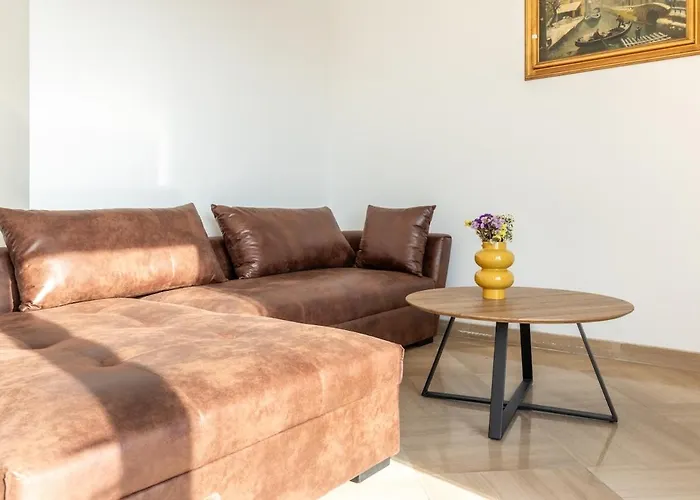 Duomo 7 Min - Panoramic Terrace & Two Bedrooms * Milão