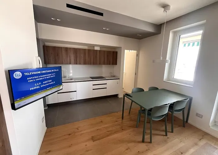 Stunning Penthouse Duomo Experience Апартаменты Милан