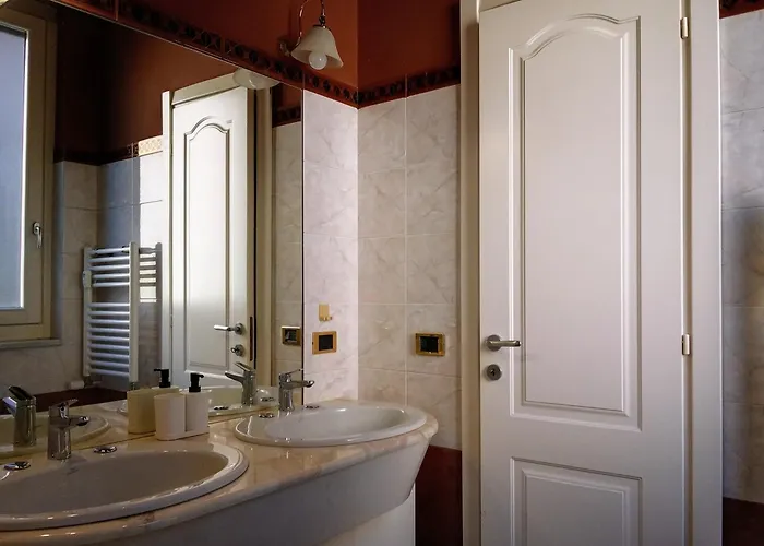 Casa Ferretti - Corso Garibaldi *