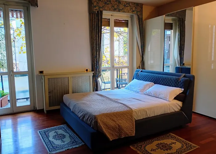 Casa Ferretti - Corso Garibaldi * Milão