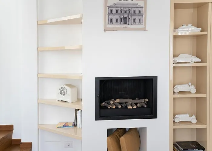 Arts At Magenta * ميلان