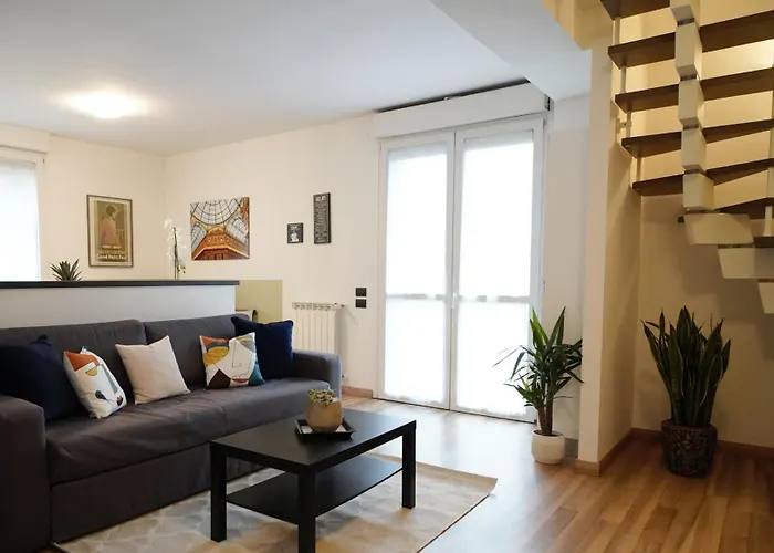 Palazzo Candiani - Stylish Steps From Polimi Bovisa Campus By Rentopolis * Milano