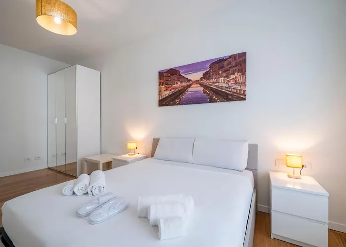 Elegant And Modern In Appartement