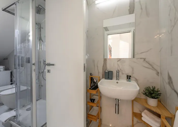 Novara, 6 - Attic With Style 公寓 *