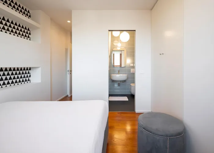 Luca Darsena Viale Papiniano *