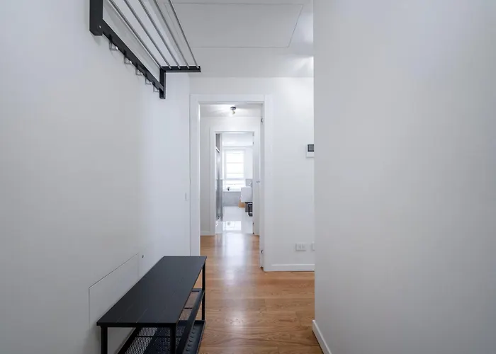 Апартаменты Elegant And Modern In