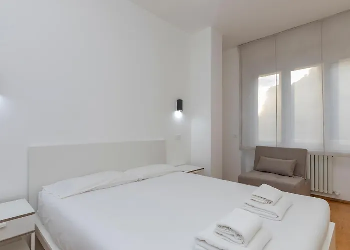 I-host - Bronzino 7 Daire Milano