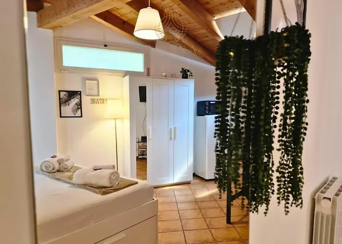 Apartman Acasadifranci Attico Con Dehor Privato, Wifi E Metro A 4 Min Da Piedi Milánó