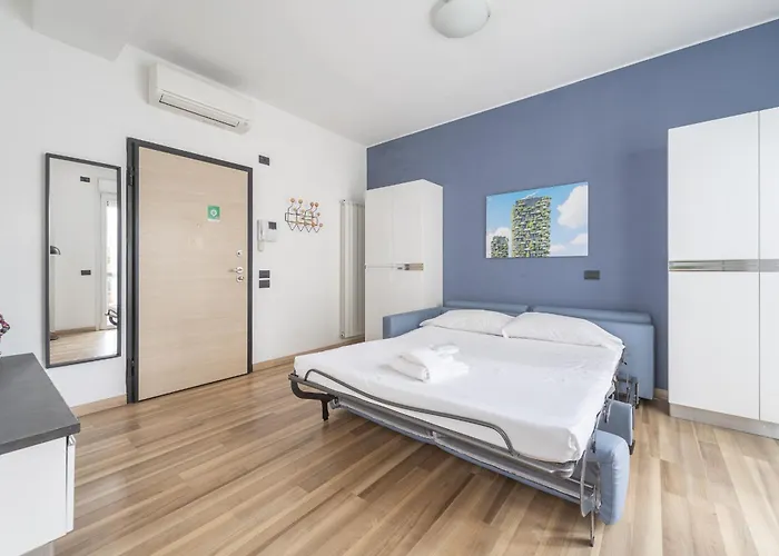 Palazzo Candiani - Stylish Steps From Polimi Bovisa Campus By Rentopolis Apartman