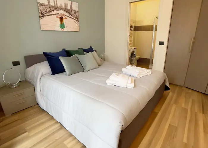 Palazzo Candiani - Stylish Steps From Polimi Bovisa Campus By Rentopolis Apartman
