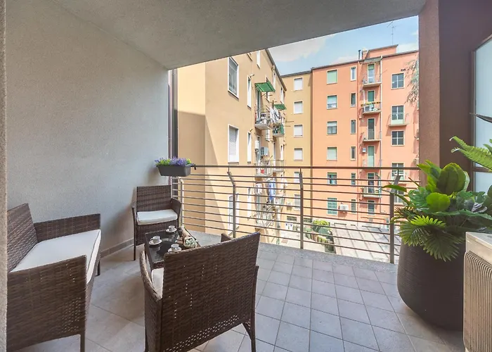 Palazzo Candiani - Stylish Steps From Polimi Bovisa Campus By Rentopolis