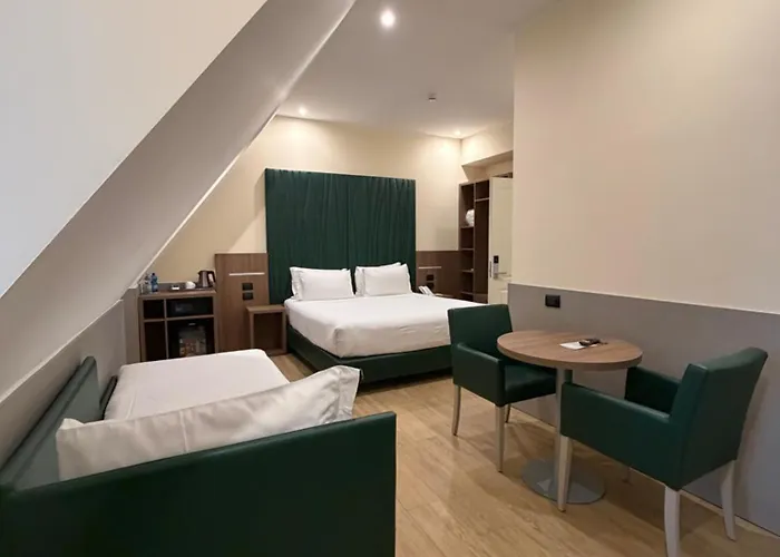 Jr Bocconi Hotel 4*