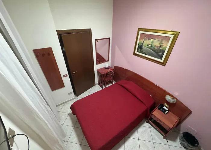 拉卡拉维拉酒店 2*