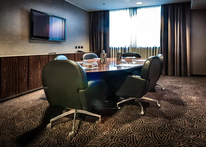 كراون بلازا ميلانو سيتي فندق ميلان