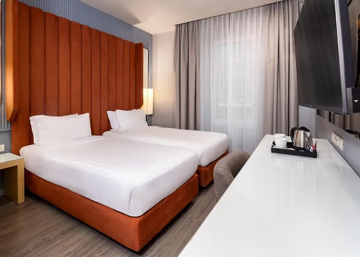 Garibaldi Station By Ihg 4*