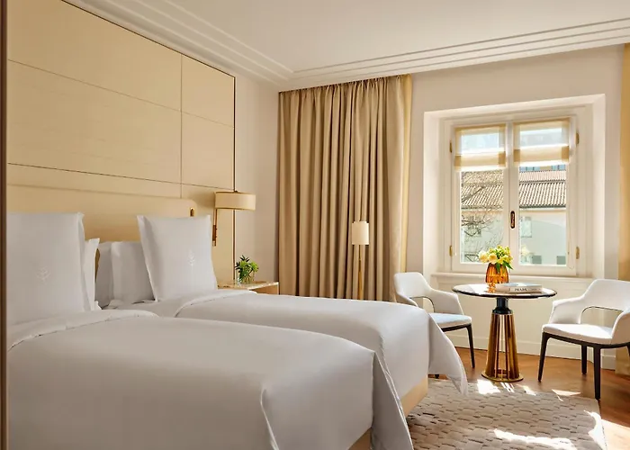 Four Seasons Hotel