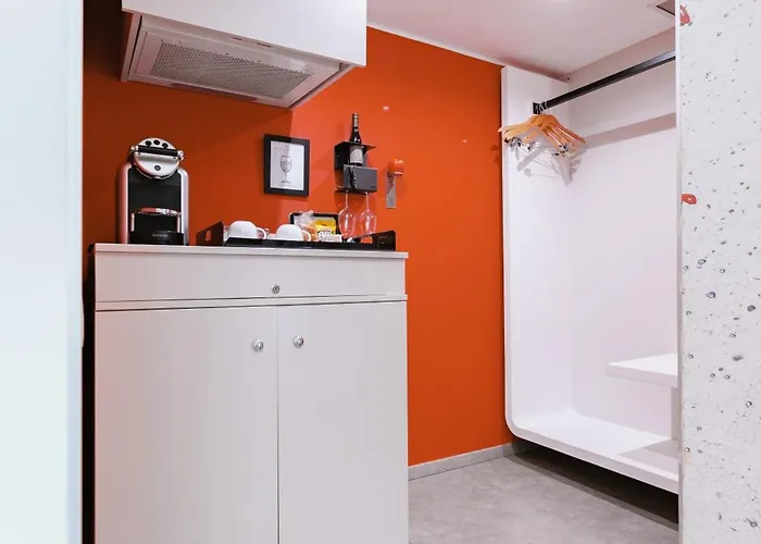 Aparthotel Montenapoleone 4*