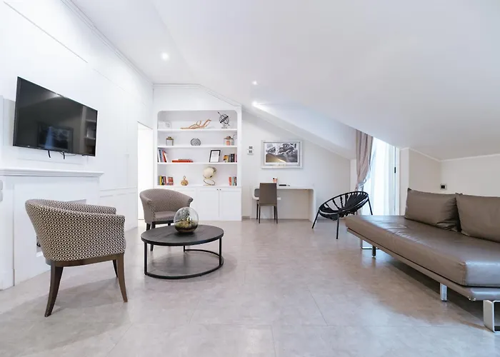 Aparthotel Montenapoleone Milán