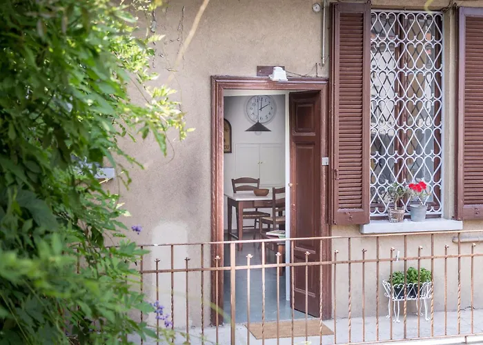 Typical Milanese Flat * 밀라노