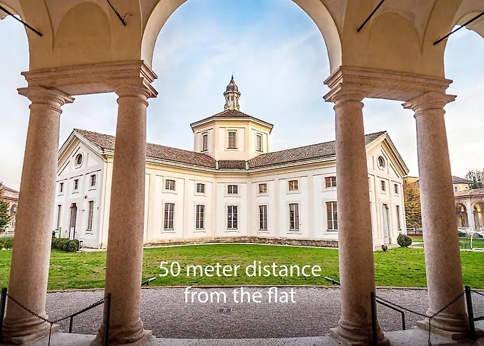 Typical Milanese Flat 아파트 *