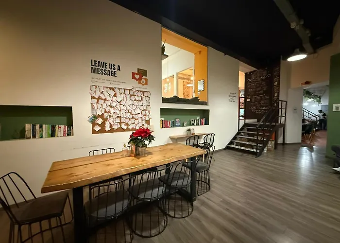 Quo Hostel