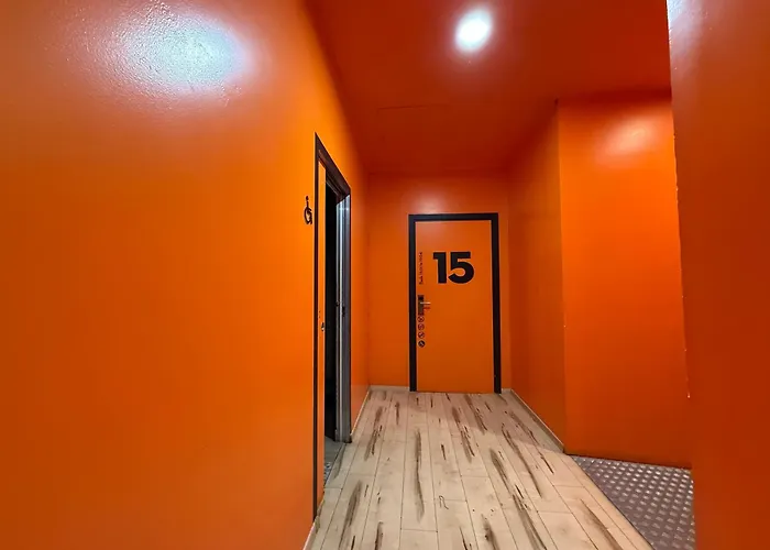 Quo Hostel *