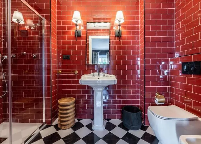 The Couper Bagutta Guest house *