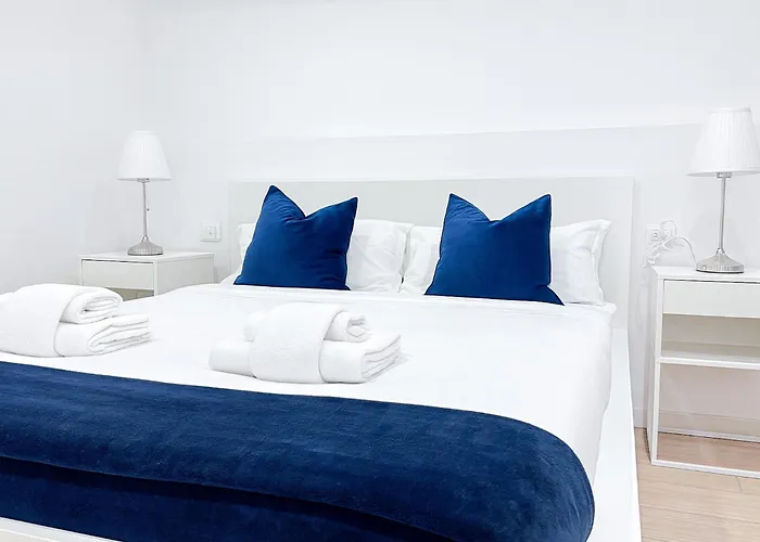 The Boutique - Bande Nere M1 Metro Direct To Duomo & San Siro - Center Hotel apartamentowy