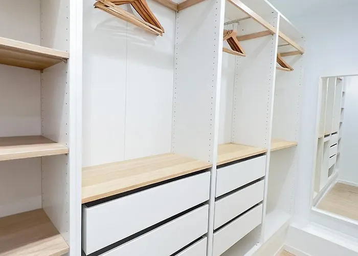 아파트호텔 The Boutique - Bande Nere M1 Metro Direct To Duomo & San Siro - Center 4*