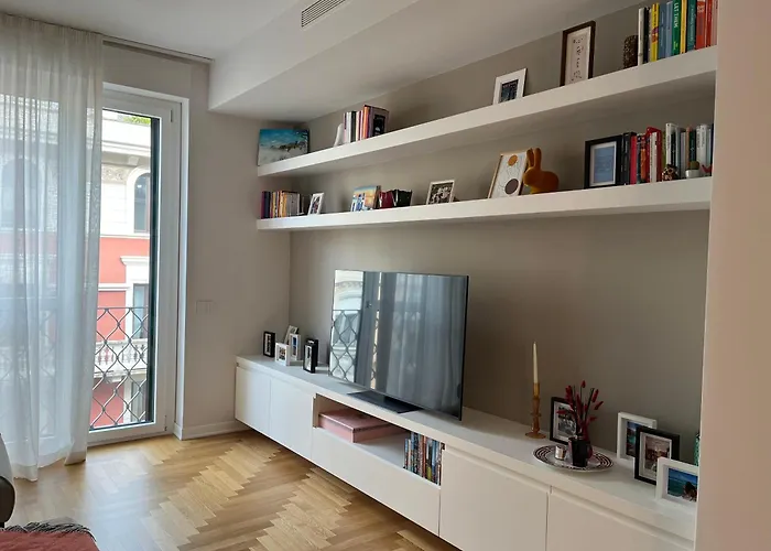 Dani - Double Bedroom With Private Bathroom *