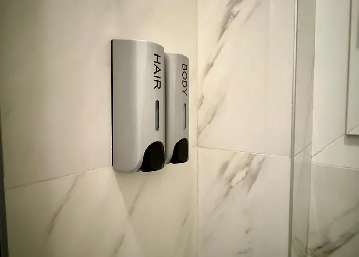 Lovely - 3 Pensión Milán