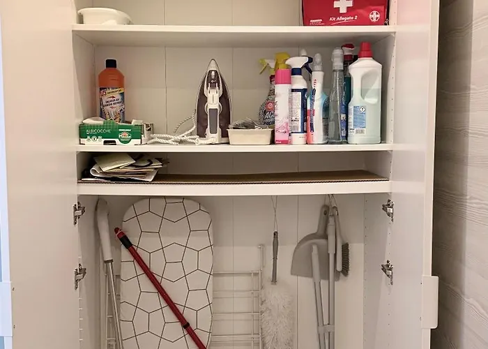 Pomodoro House - Luminoso Vicino Linate, Duomo, Fabrique, Unipol Dome Tatil Evi *