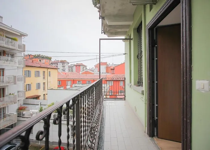 Only 10 Min To Duomo, Free Private Parking Easy Living Apartamento Milán