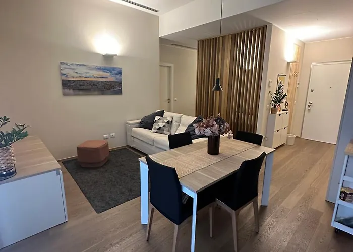 Open Space - Garden&jacuzzi - Self Check-in Apartment Mailand