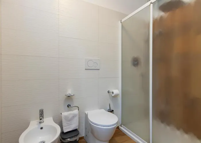 Prestigioso In Zona Tortona - Solari * 밀라노